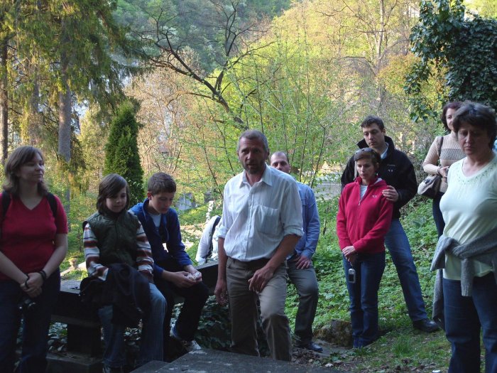 _20110430_2084941572